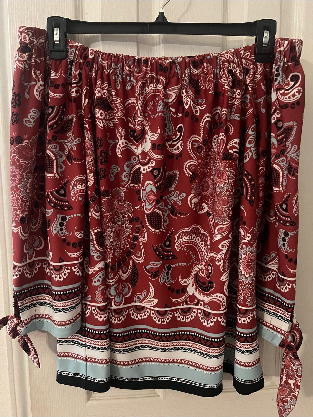 Women's Off-Shoulder Paisley Blouse